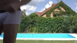 Reife Oma beim Ficken auf dem Bett – Amateur Porno